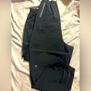 Lululemon joggers. NWOT. Size XL.